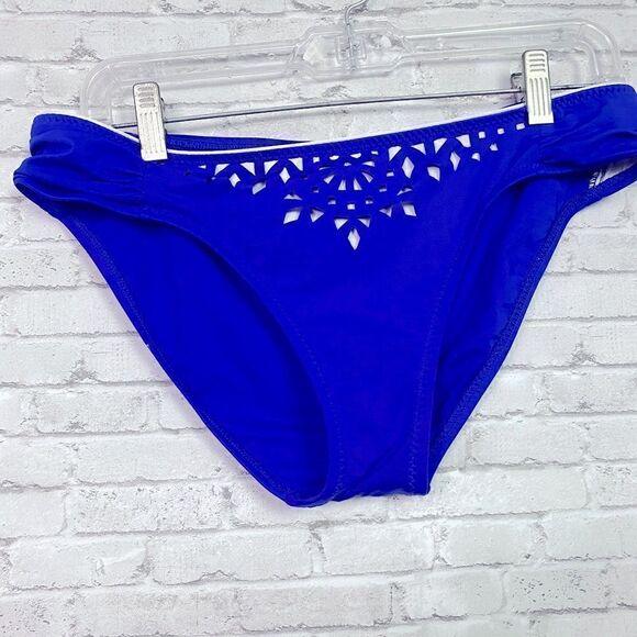 BECCA Floral cutout bikini set sz L - Picture 6 of 8